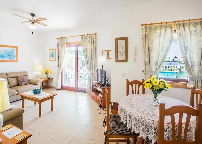 Hotel Beautiful 2 Bed With Large Pool Casa Manana