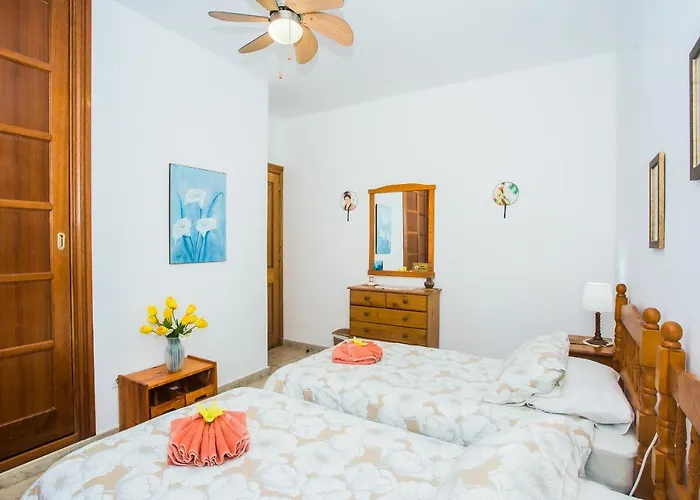 Beautiful 2 Bed With Large Pool Casa Manana *